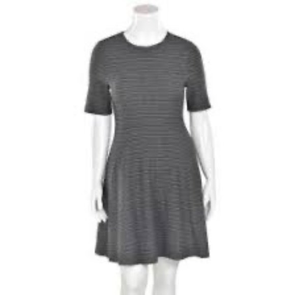 Theory Albita Knit Fit & Flare Short Sleeve Dress Gray Size 8 Career Cocktail - Picture 2 of 9